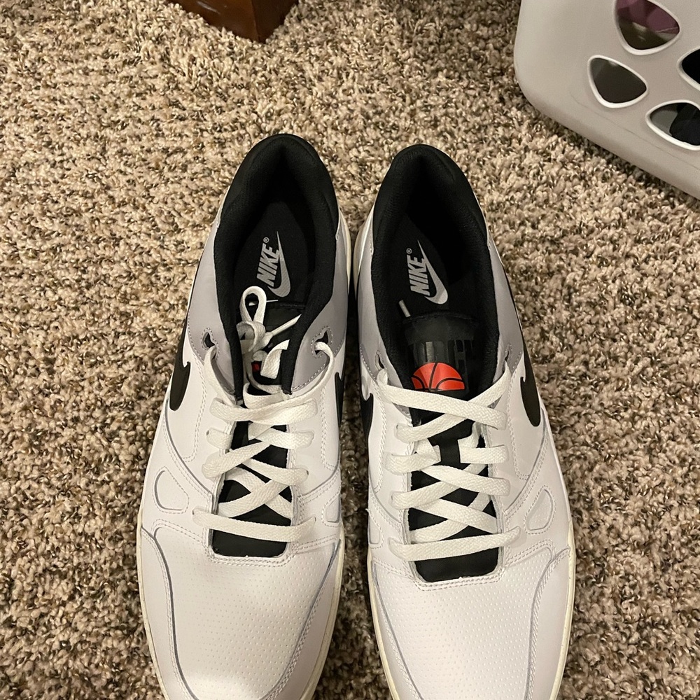 Nike Full Force Lo Men's White and Black Athletic Shoes